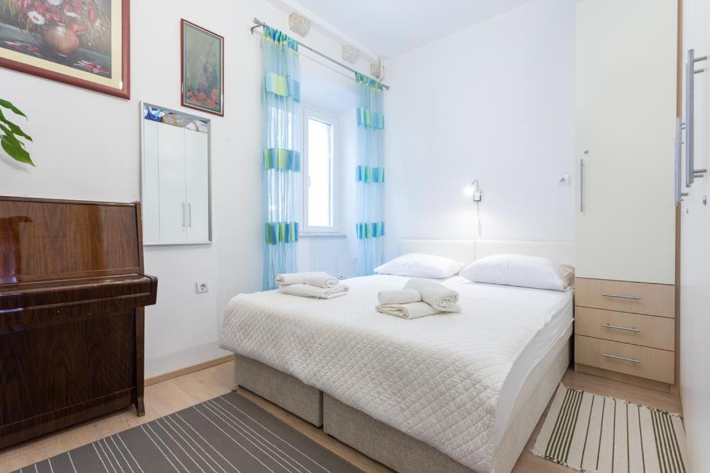 Apartman Lara Appartamento Ragusa Esterno foto