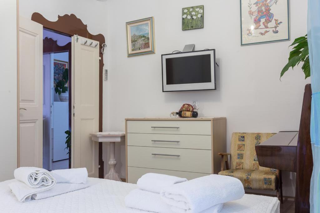 Apartman Lara Appartamento Ragusa Esterno foto