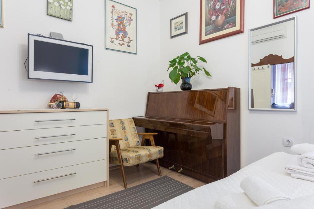 Apartman Lara Appartamento Ragusa Esterno foto