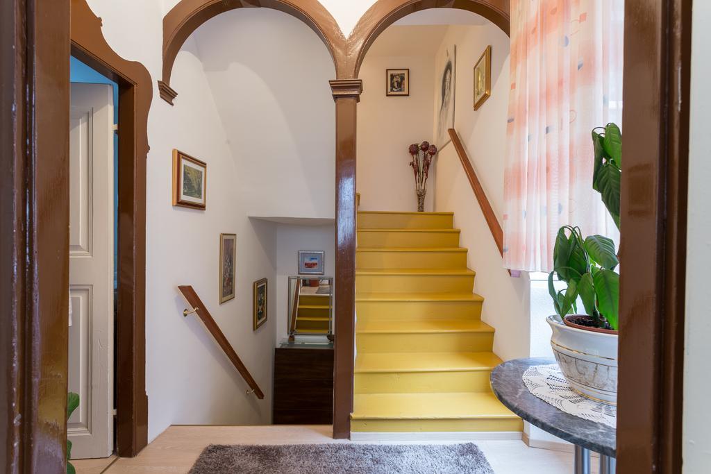 Apartman Lara Appartamento Ragusa Esterno foto